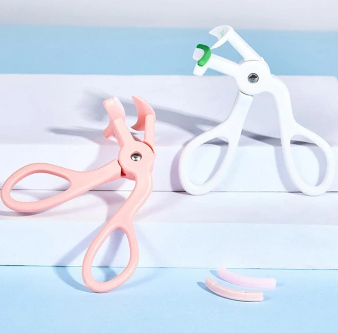 Eyelash Curler - Multicolor Beauty Tool for Perfectly Curled Lashes